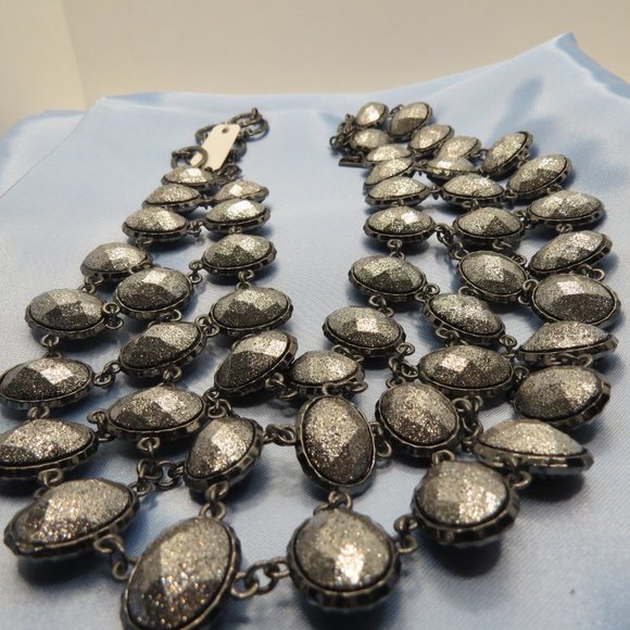 Amrita Necklace - Picture 2 of 5